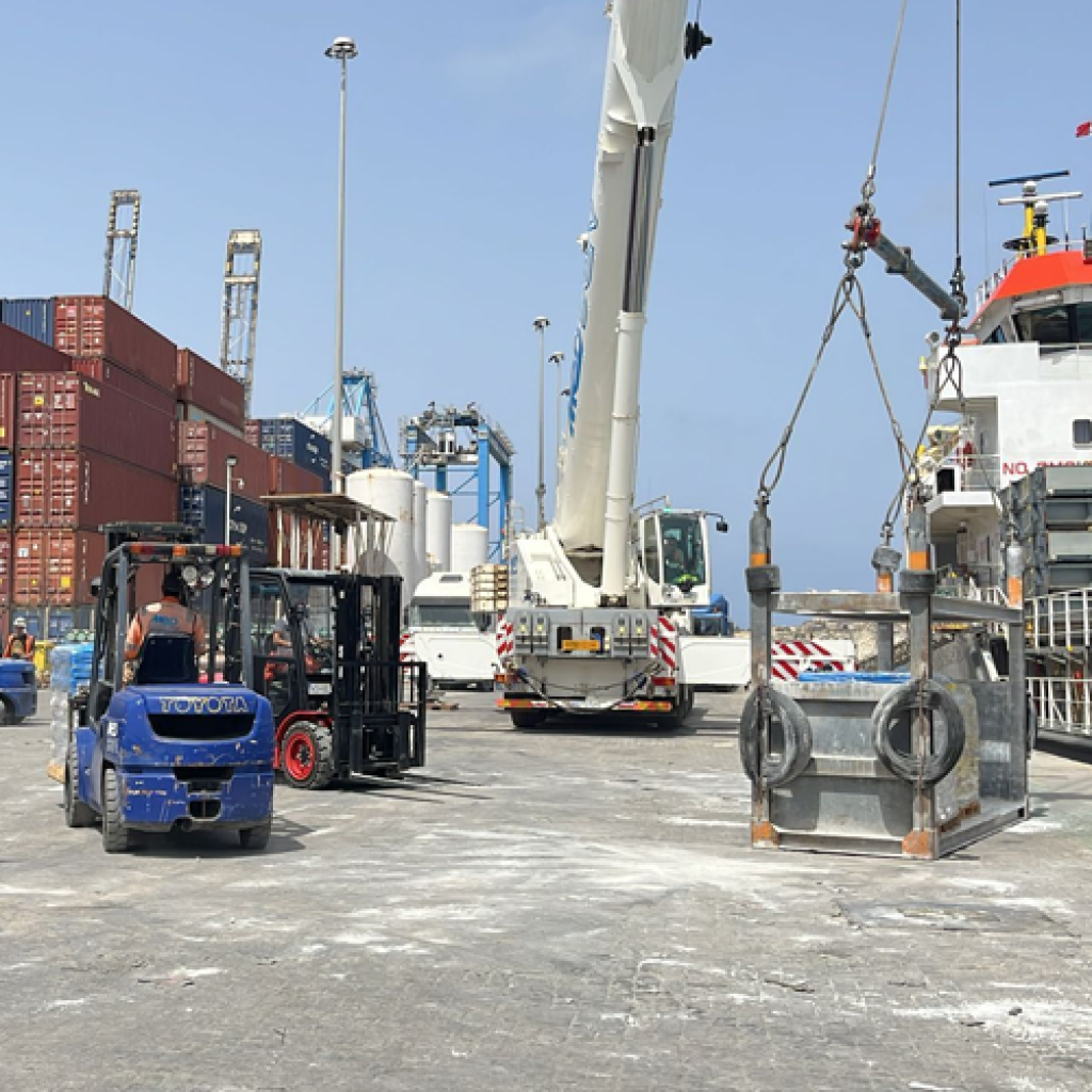 sea freight.png